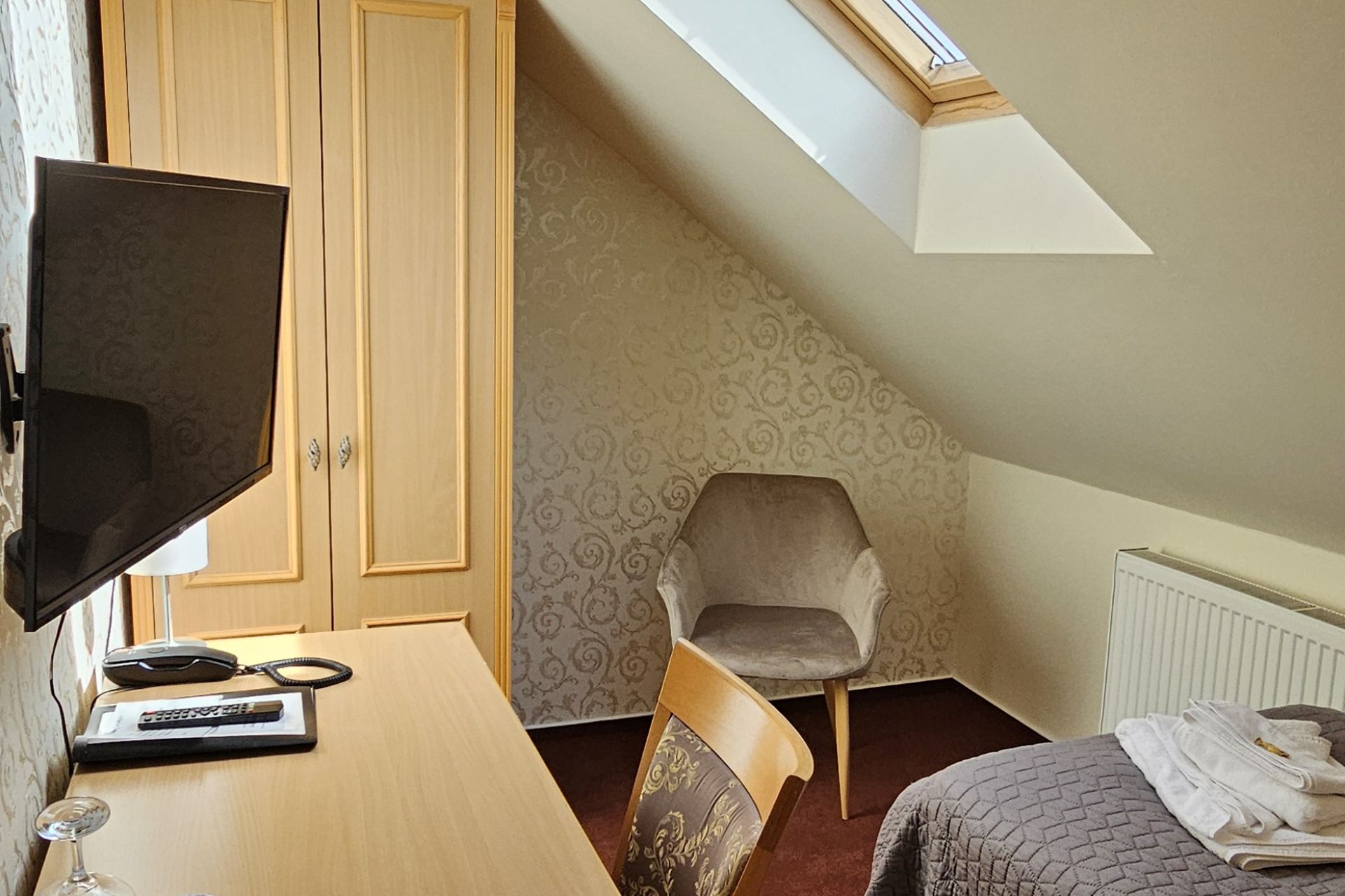 Single attic room